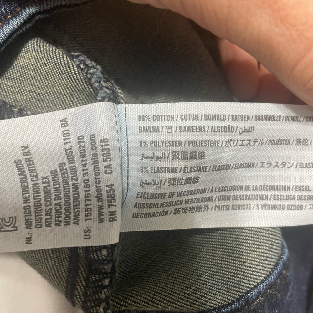 Abercrombie & Fitch High Rise Super Skinny Jeans - Picture 6 of 6